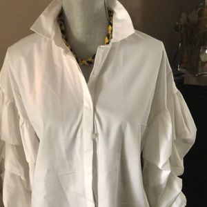 Stylish navy blue and yellow necklace!